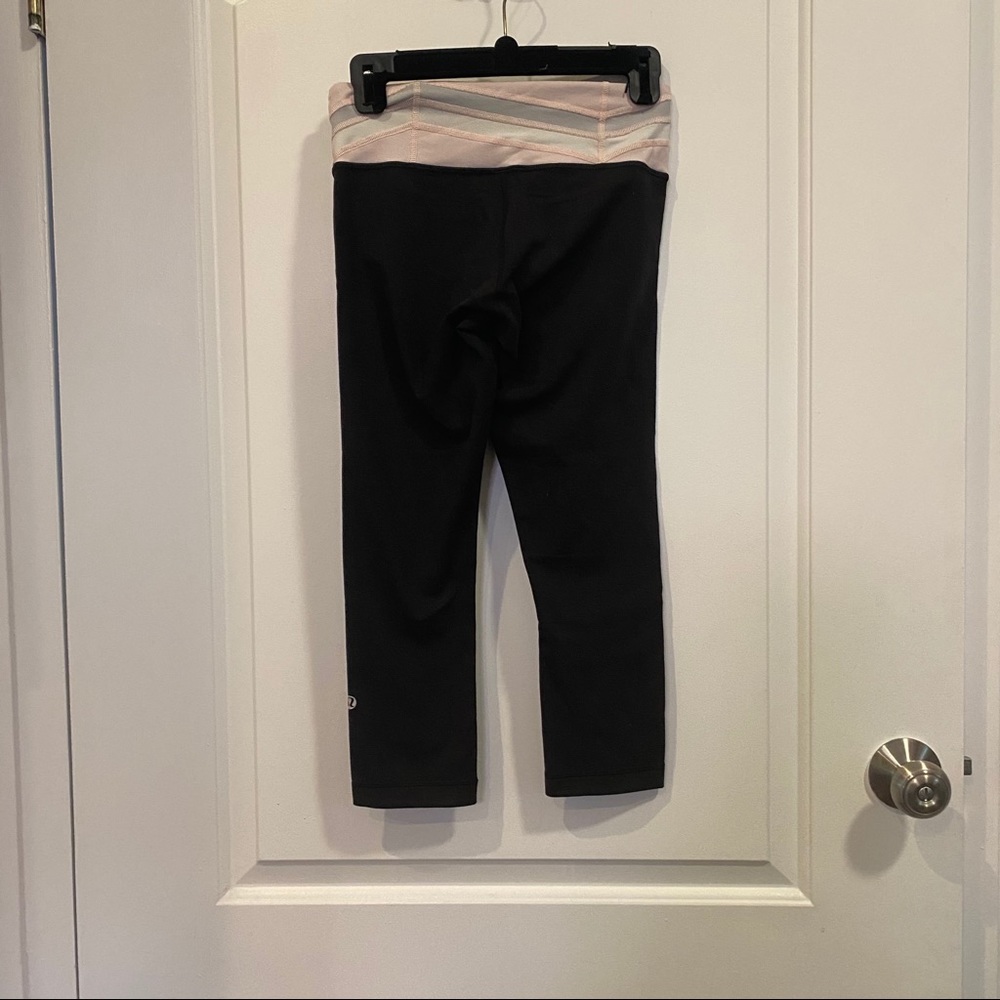 Lululemon Wunder Under Crop - Picture 3 of 3